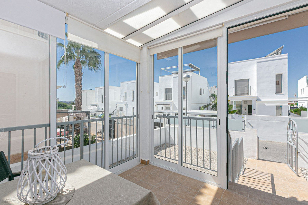 Huis te koop in San Fulgencio | 4 slaapkamers H5349646