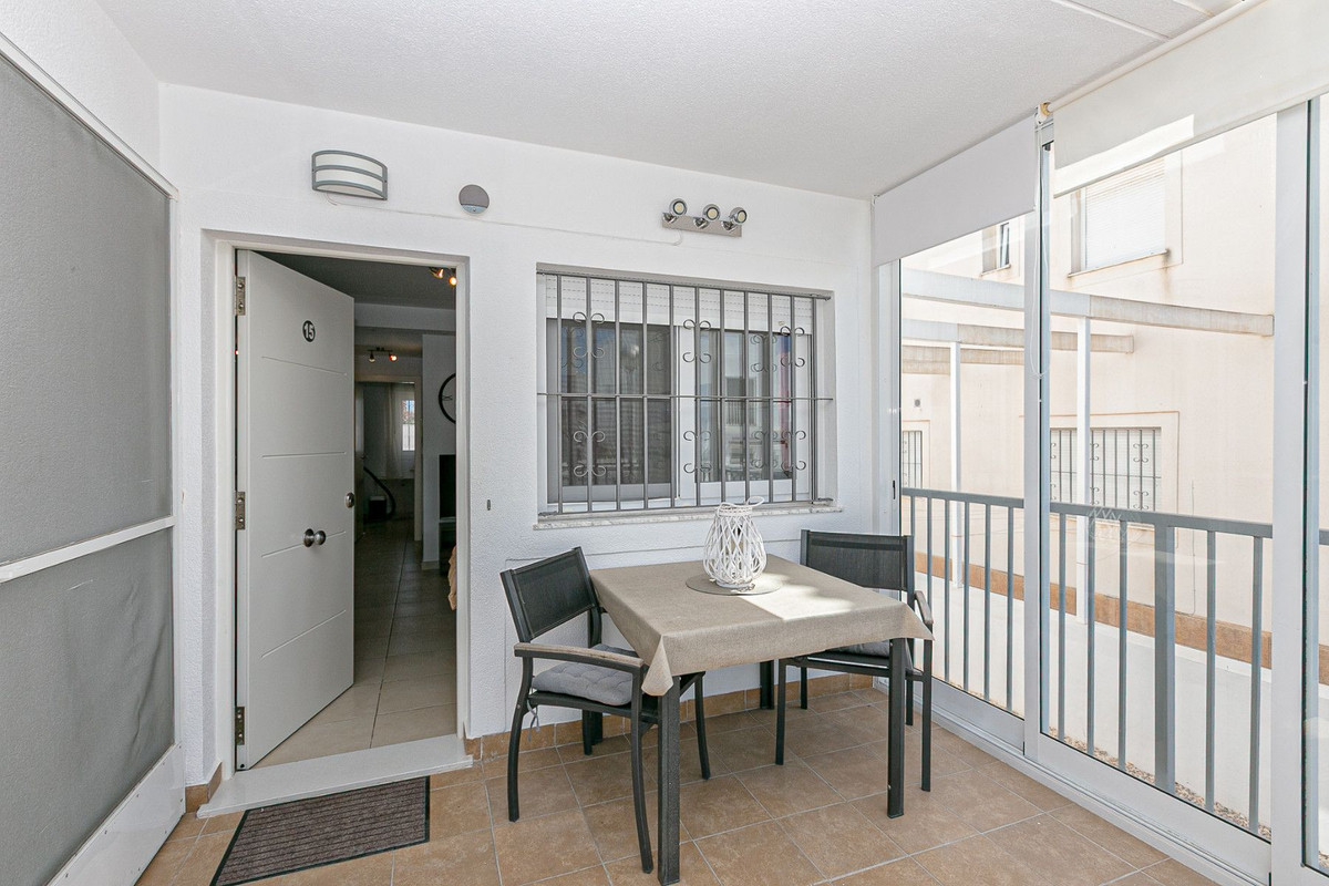 Huis te koop in San Fulgencio | 4 slaapkamers H5349646