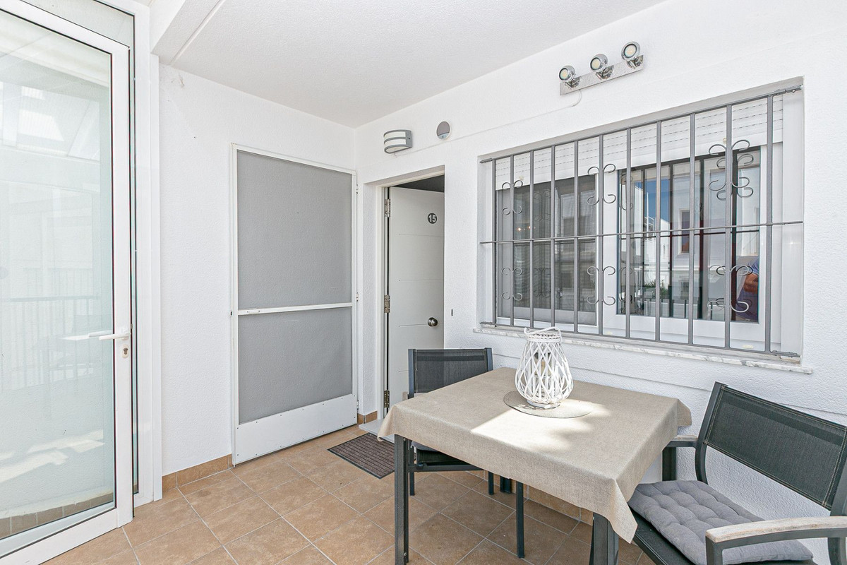 Huis te koop in San Fulgencio | 4 slaapkamers H5349646