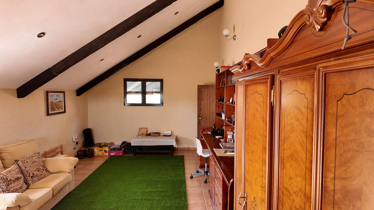 Property main view 33
