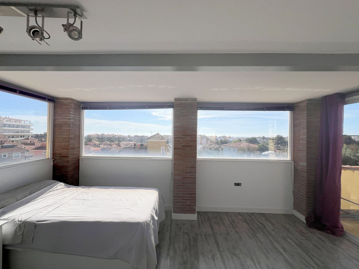 Vrijstaande Villa in San Luis de Sabinillas-21