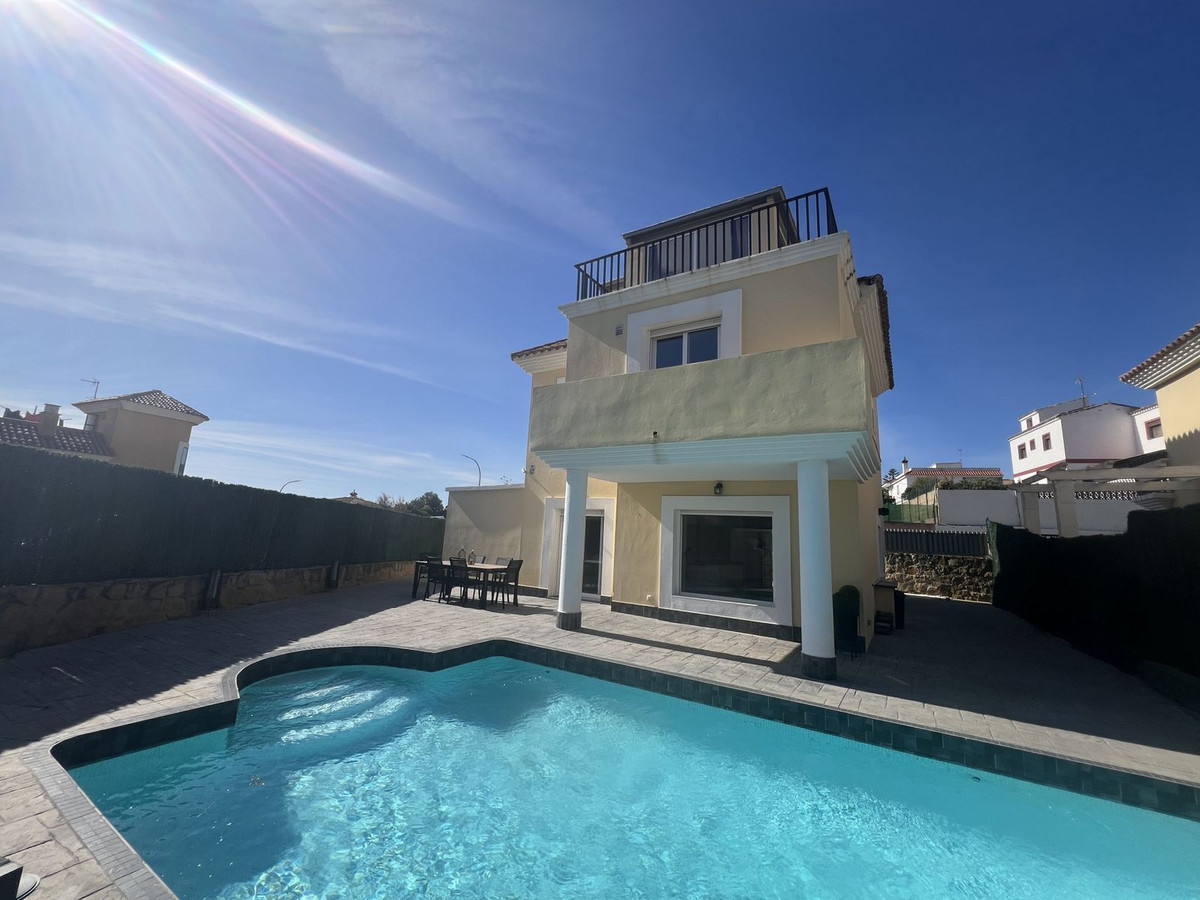 Vrijstaande Villa in San Luis de Sabinillas-28