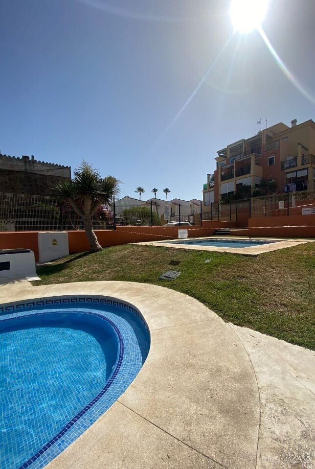 Huis te koop in San Luis de Sabinillas | 2 slaapkamers H4807810