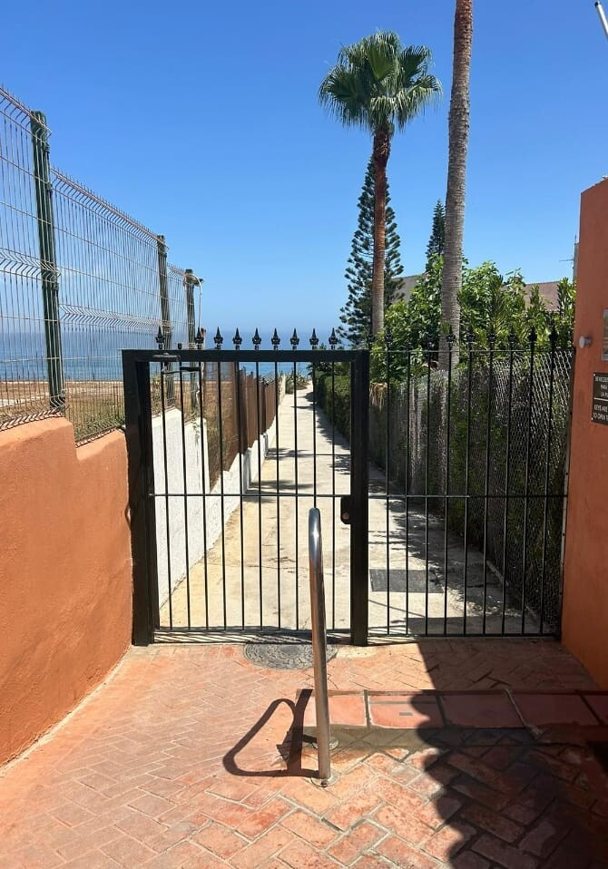 Huis te koop in San Luis de Sabinillas | 2 slaapkamers H4807810