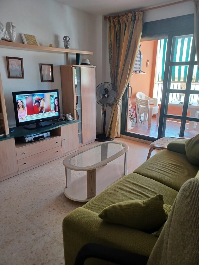 Huis te koop in San Luis de Sabinillas | 2 slaapkamers H4807810