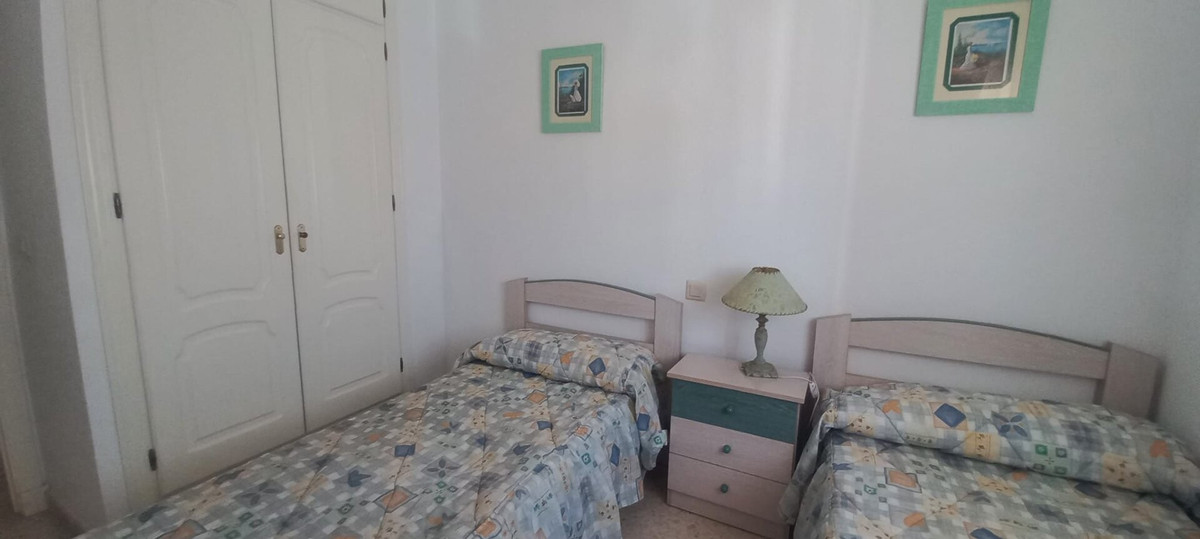 Huis te koop in San Luis de Sabinillas | 2 slaapkamers H4807810