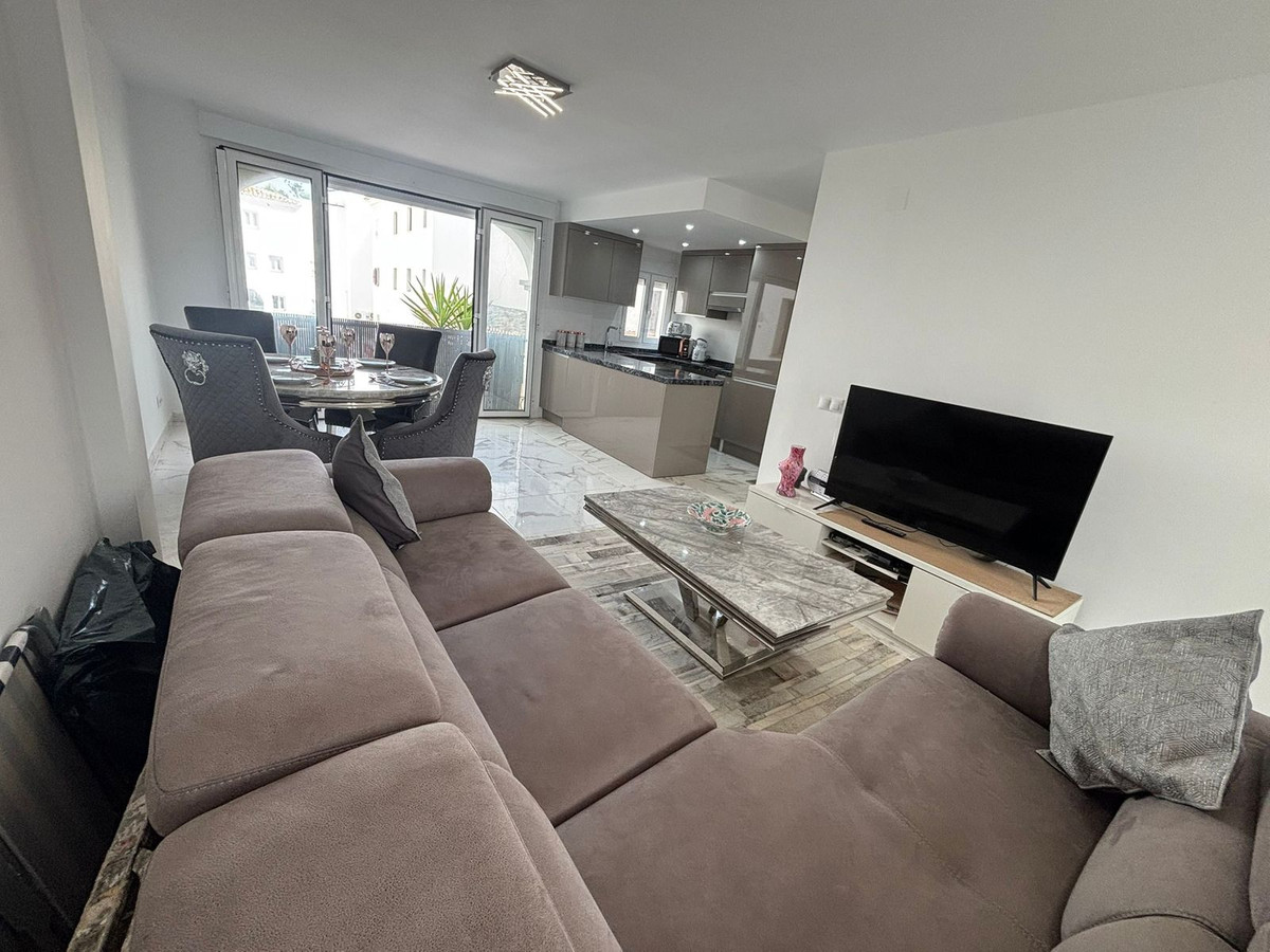 Appartement te koop in San Luis de Sabinillas | 1 slaapkamers H5130952
