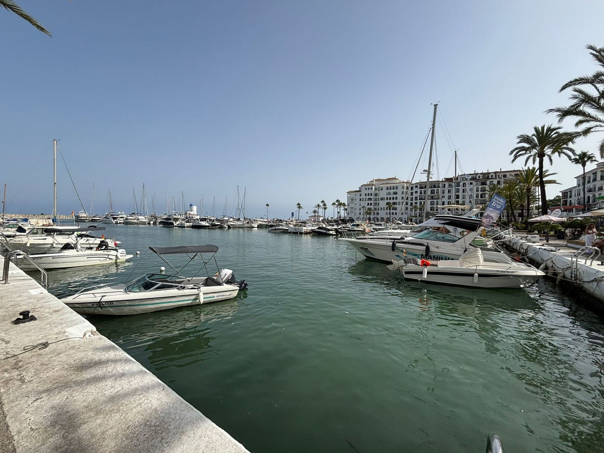 Appartement te koop in San Luis de Sabinillas | 1 slaapkamers H5130952