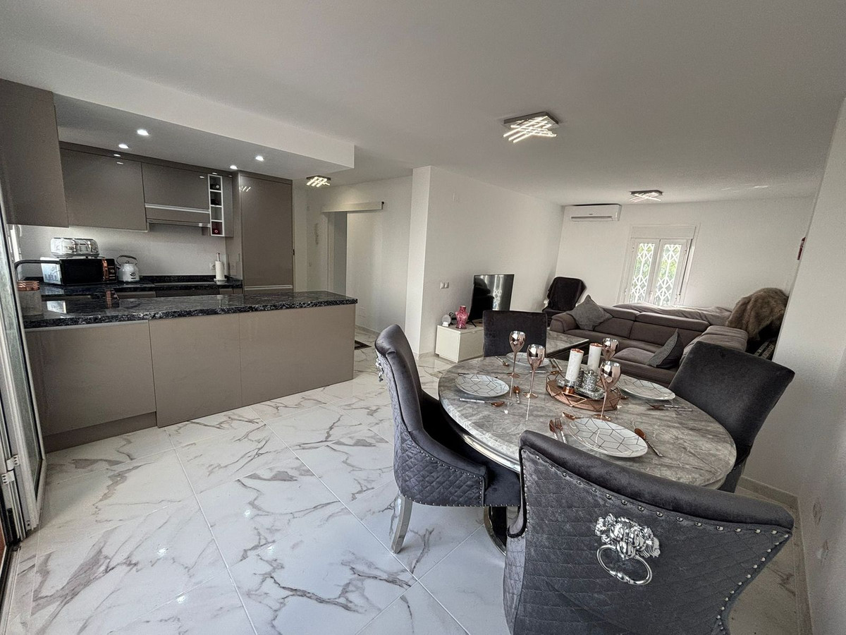 Appartement te koop in San Luis de Sabinillas | 1 slaapkamers H5130952