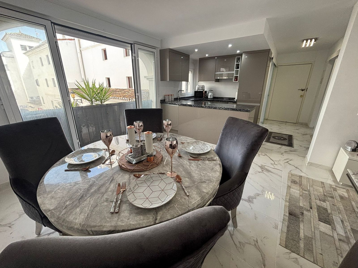 Appartement te koop in San Luis de Sabinillas | 1 slaapkamers H5130952