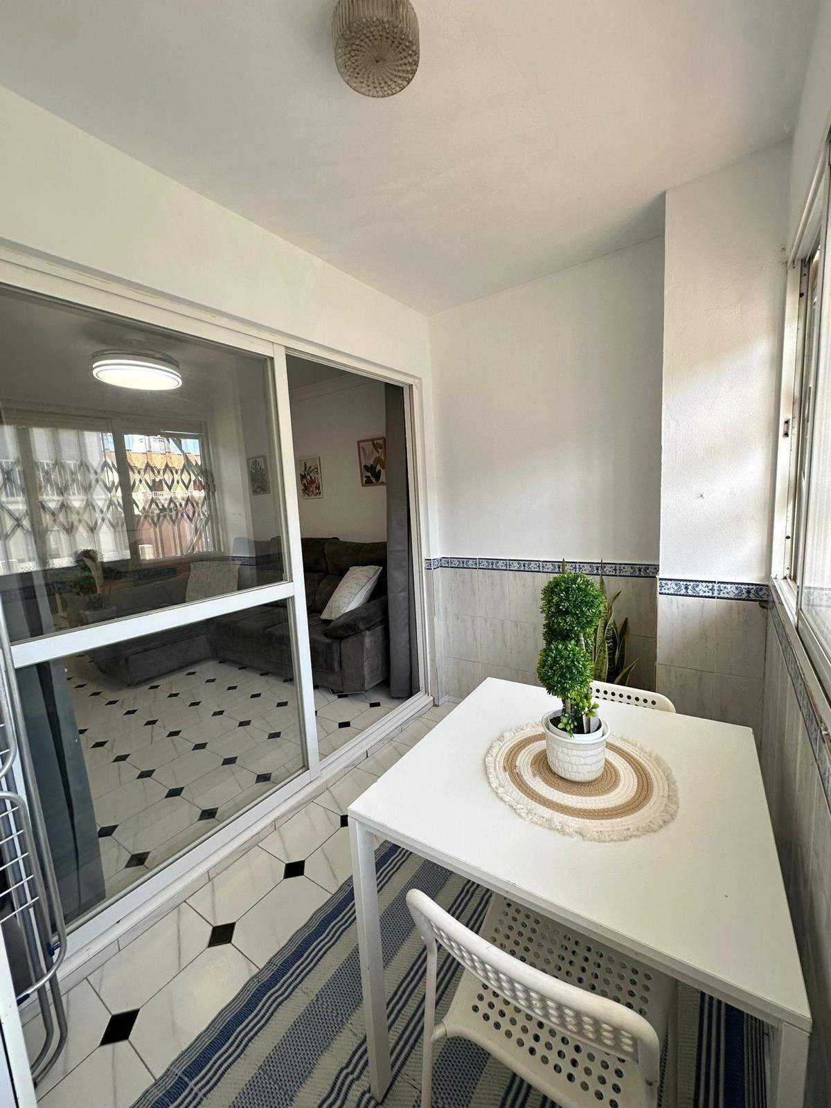 Appartement te koop in San Luis de Sabinillas | 2 slaapkamers H5141674