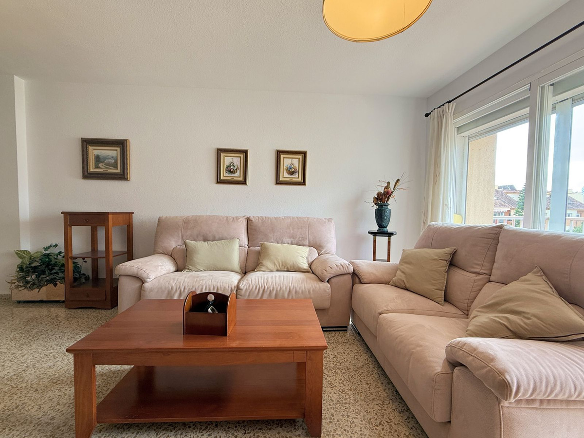 Appartement te koop in San Luis de Sabinillas | 4 slaapkamers H5287840