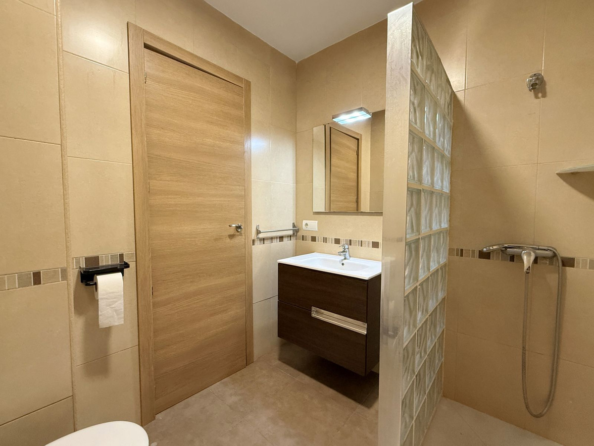 Appartement te koop in San Luis de Sabinillas | 4 slaapkamers H5287840