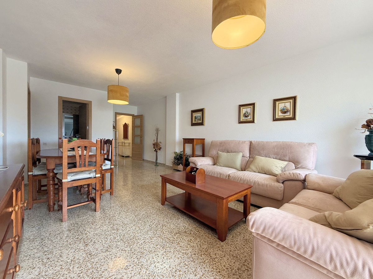 Appartement te koop in San Luis de Sabinillas | 4 slaapkamers H5287840