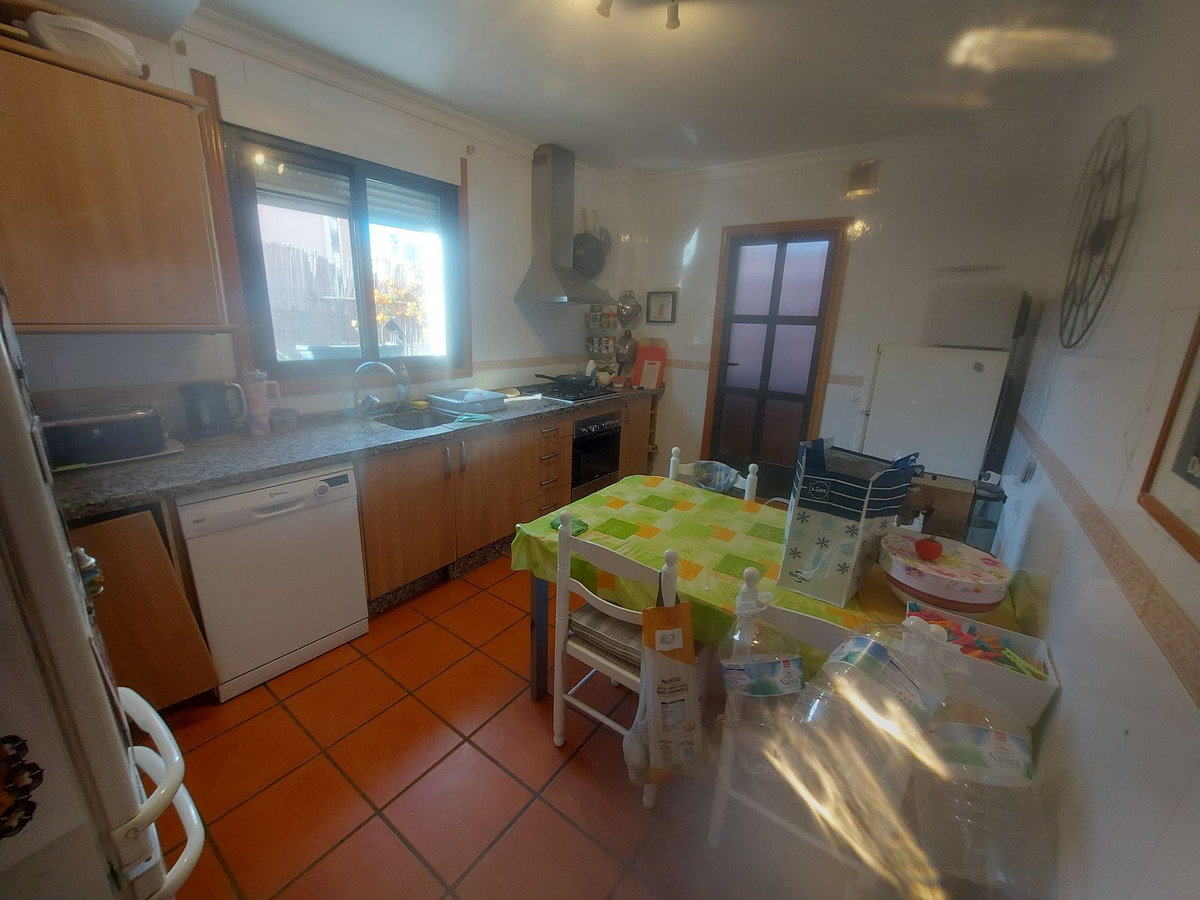 Huis te koop in San Luis de Sabinillas | 3 slaapkamers H5306377