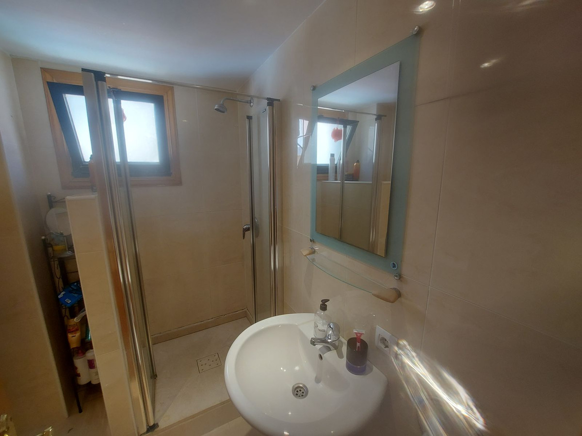 Huis te koop in San Luis de Sabinillas | 3 slaapkamers H5306377