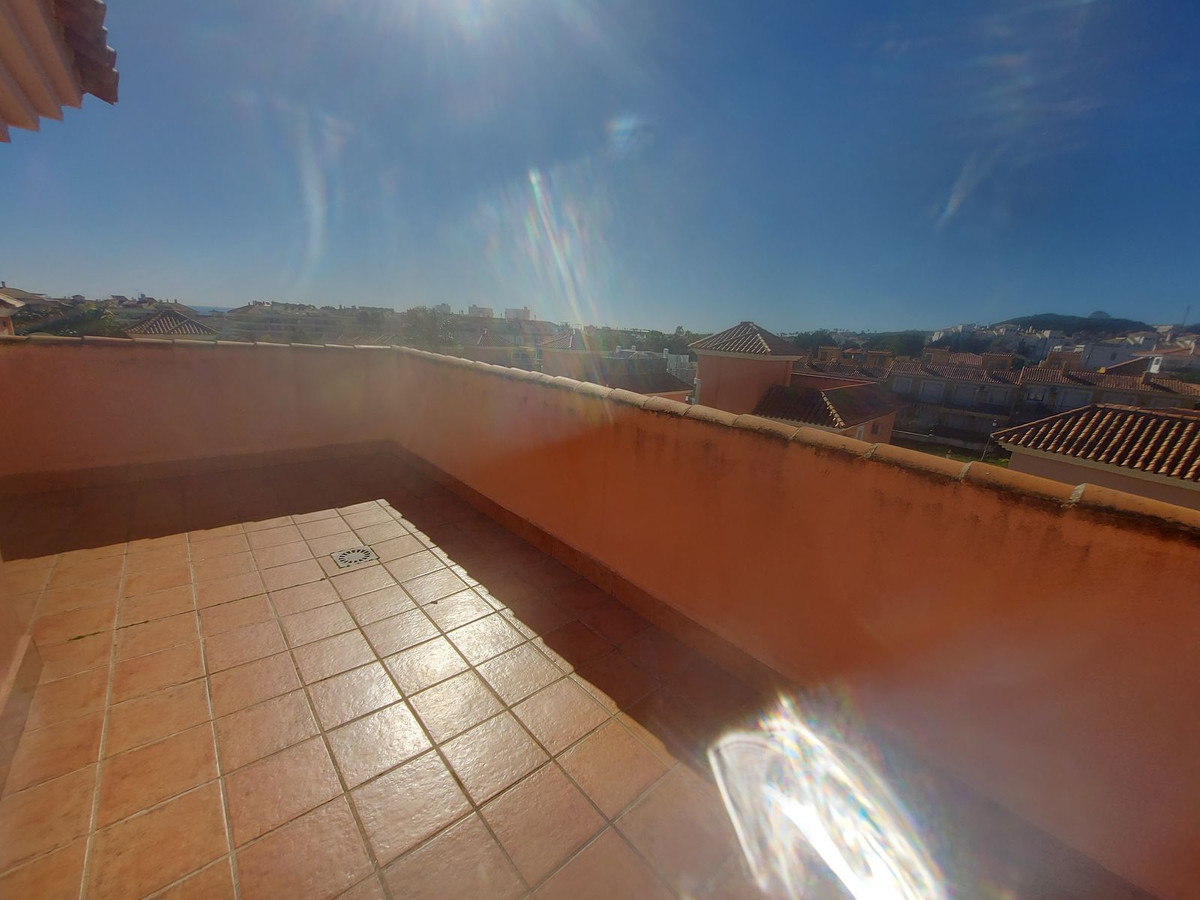 Huis te koop in San Luis de Sabinillas | 3 slaapkamers H5306377