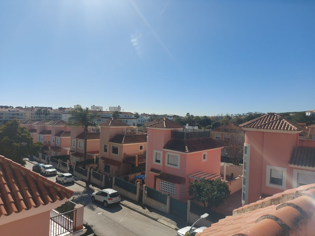 Huis te koop in San Luis de Sabinillas | 3 slaapkamers H5306377
