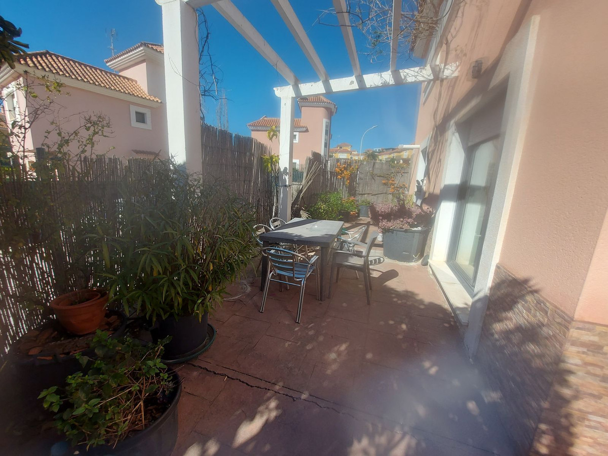 Huis te koop in San Luis de Sabinillas | 3 slaapkamers H5306377