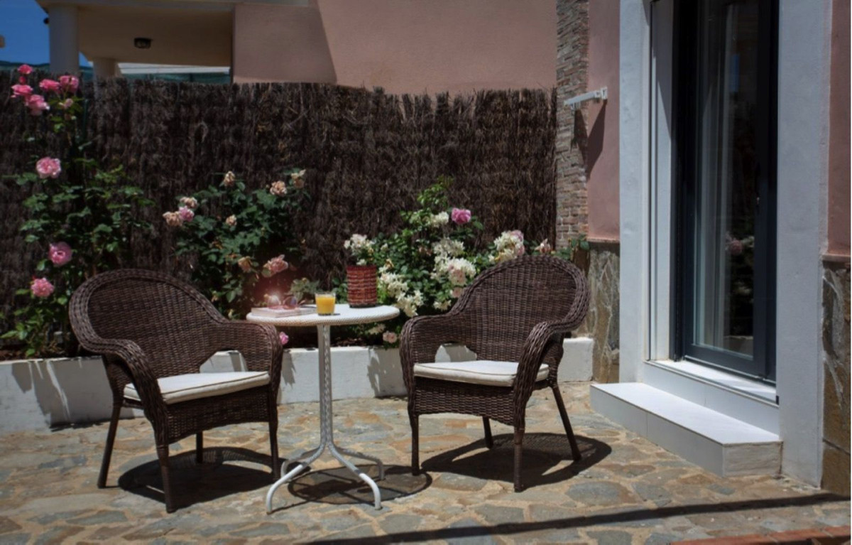 Huis te koop in San Luis de Sabinillas | 4 slaapkamers H5394451