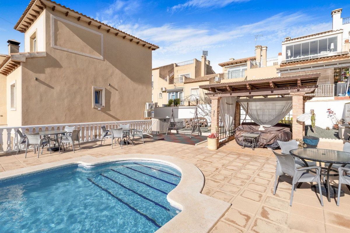 Huis te koop in San Miguel | 8 slaapkamers H5314984