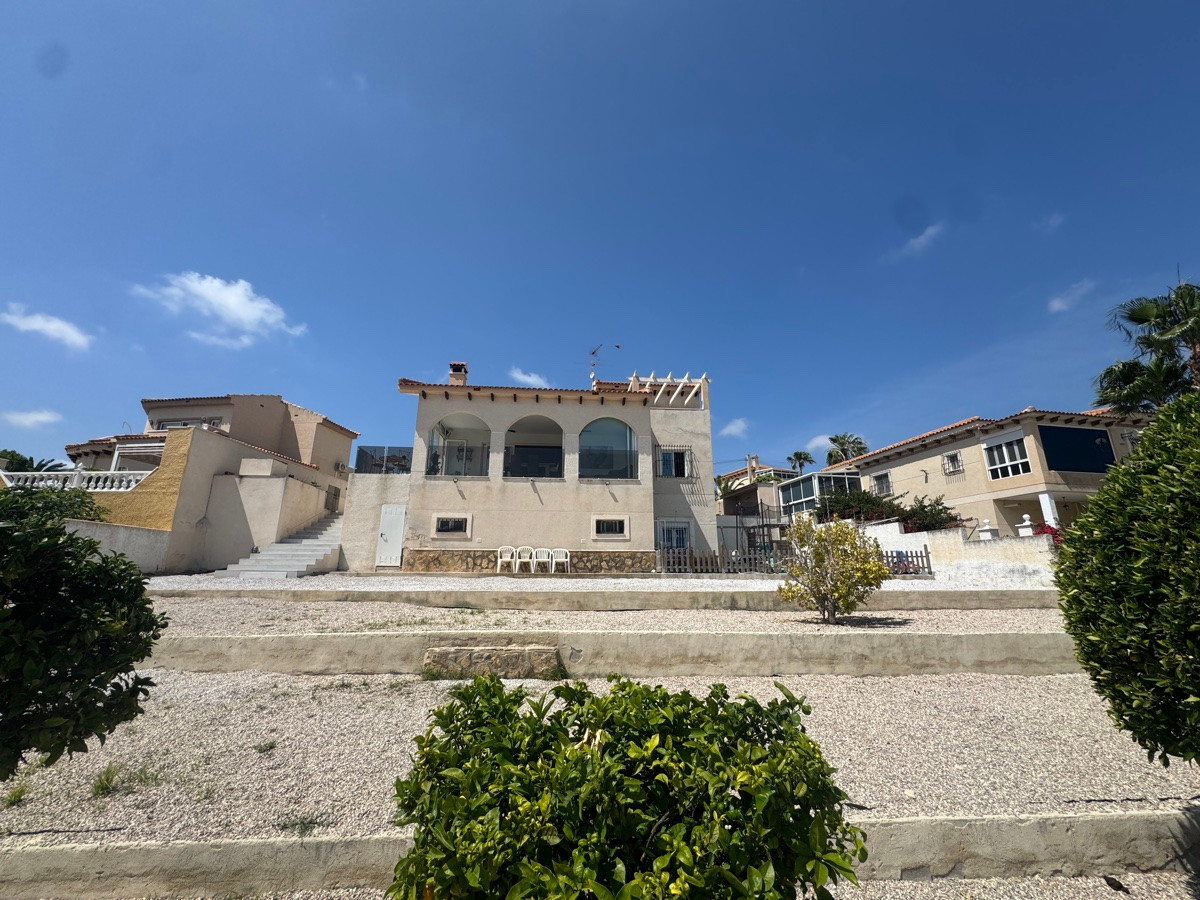 Huis te koop in San Miguel de Salinas | 5 slaapkamers H5080387