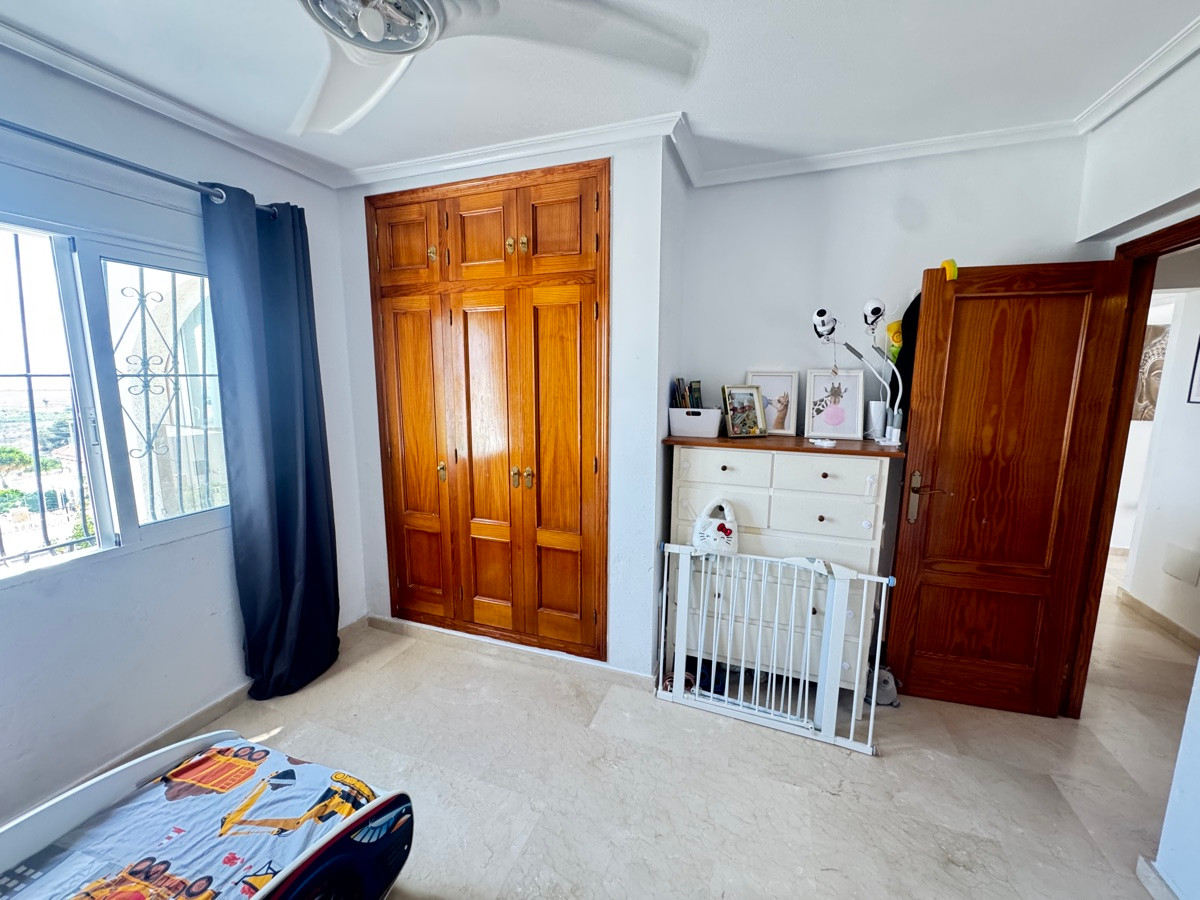 Huis te koop in San Miguel de Salinas | 5 slaapkamers H5080387