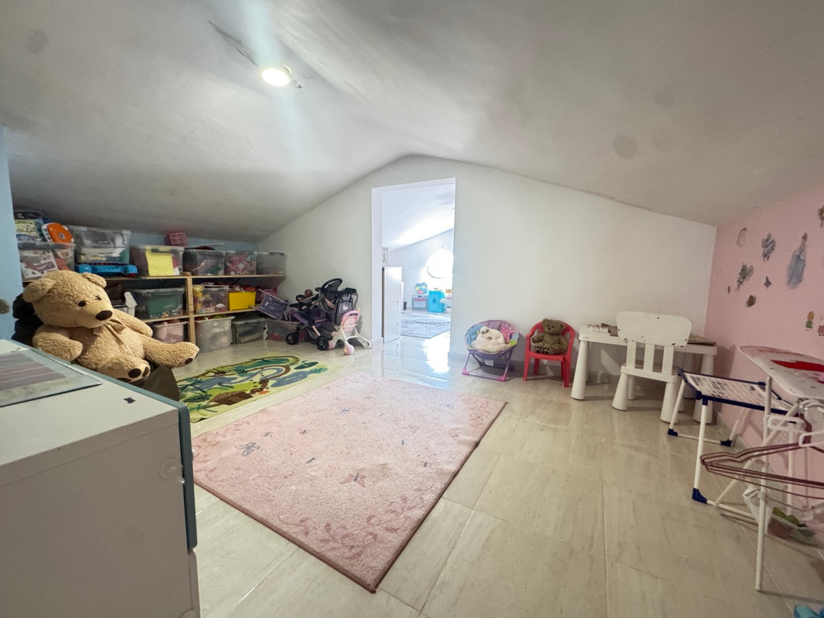 Huis te koop in San Miguel de Salinas | 5 slaapkamers H5080387
