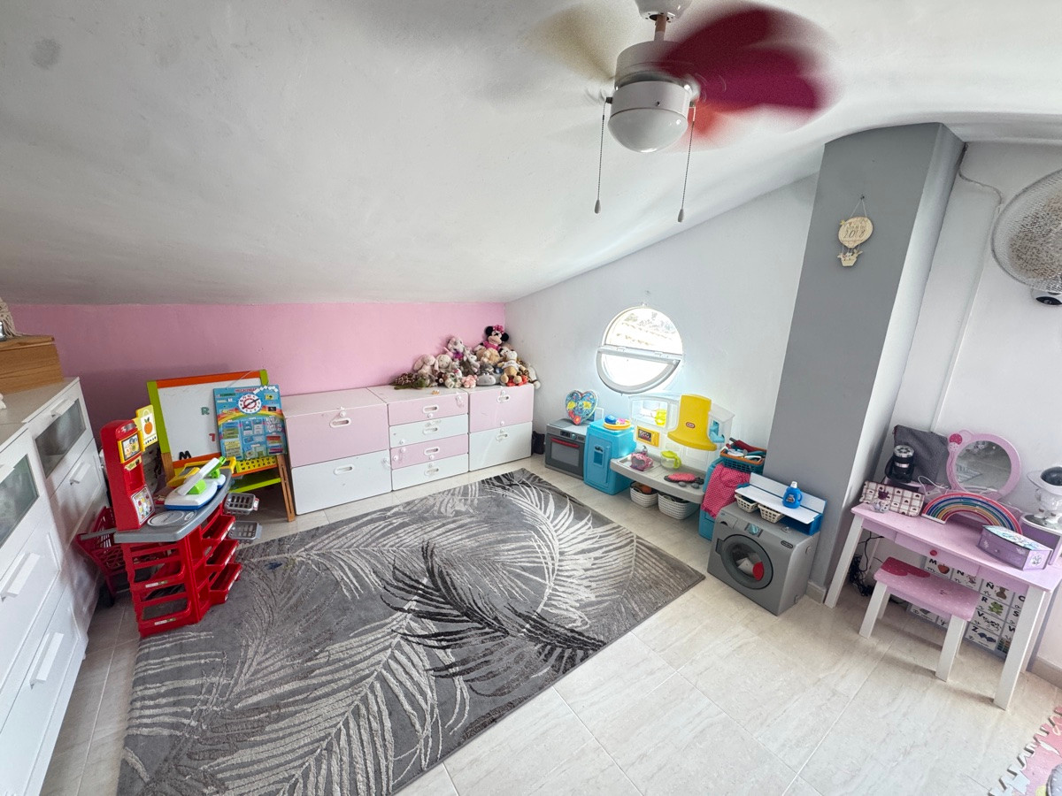 Huis te koop in San Miguel de Salinas | 5 slaapkamers H5080387