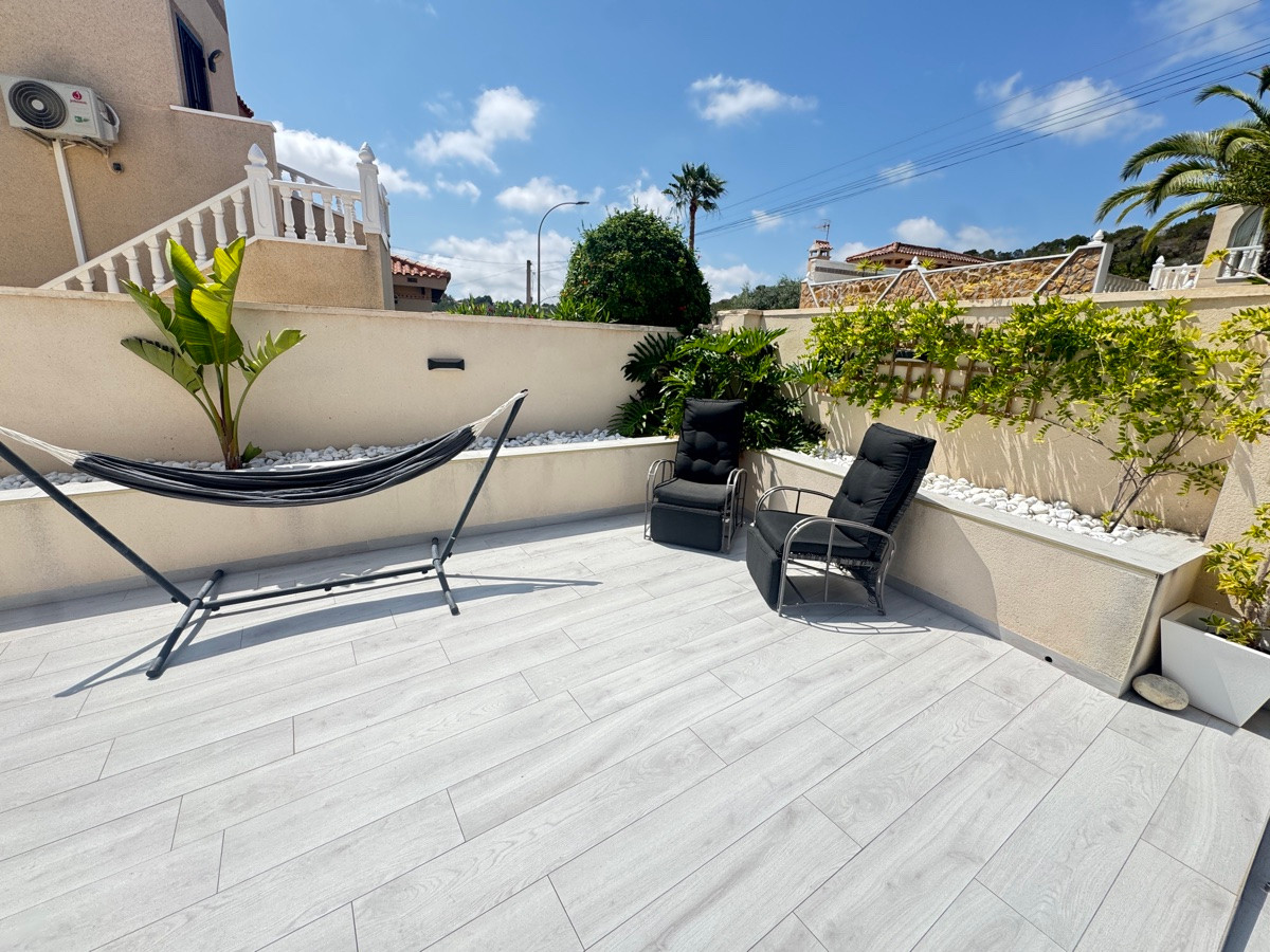 Huis te koop in San Miguel de Salinas | 5 slaapkamers H5080387