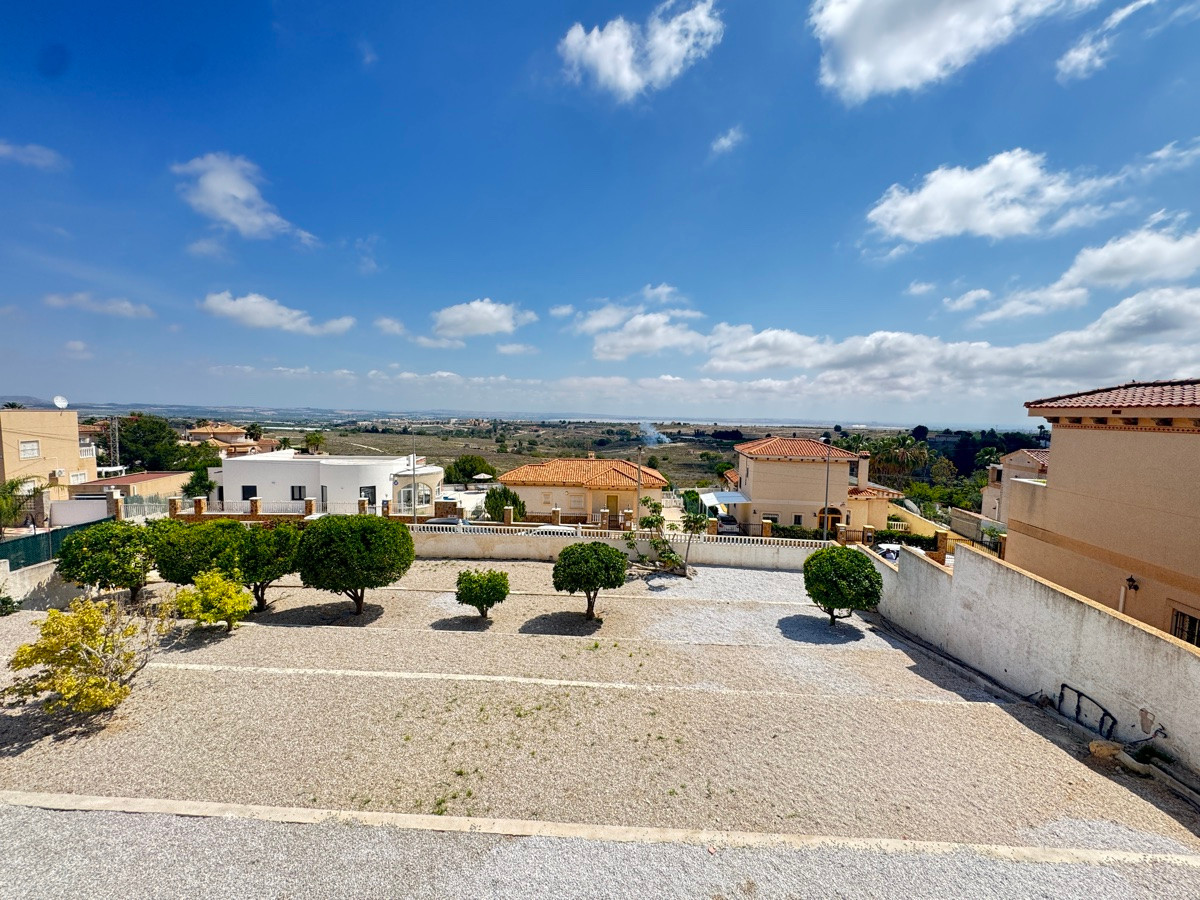 Huis te koop in San Miguel de Salinas | 5 slaapkamers H5080387