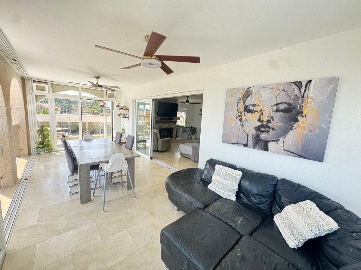 Huis te koop in San Miguel de Salinas | 5 slaapkamers H5080387