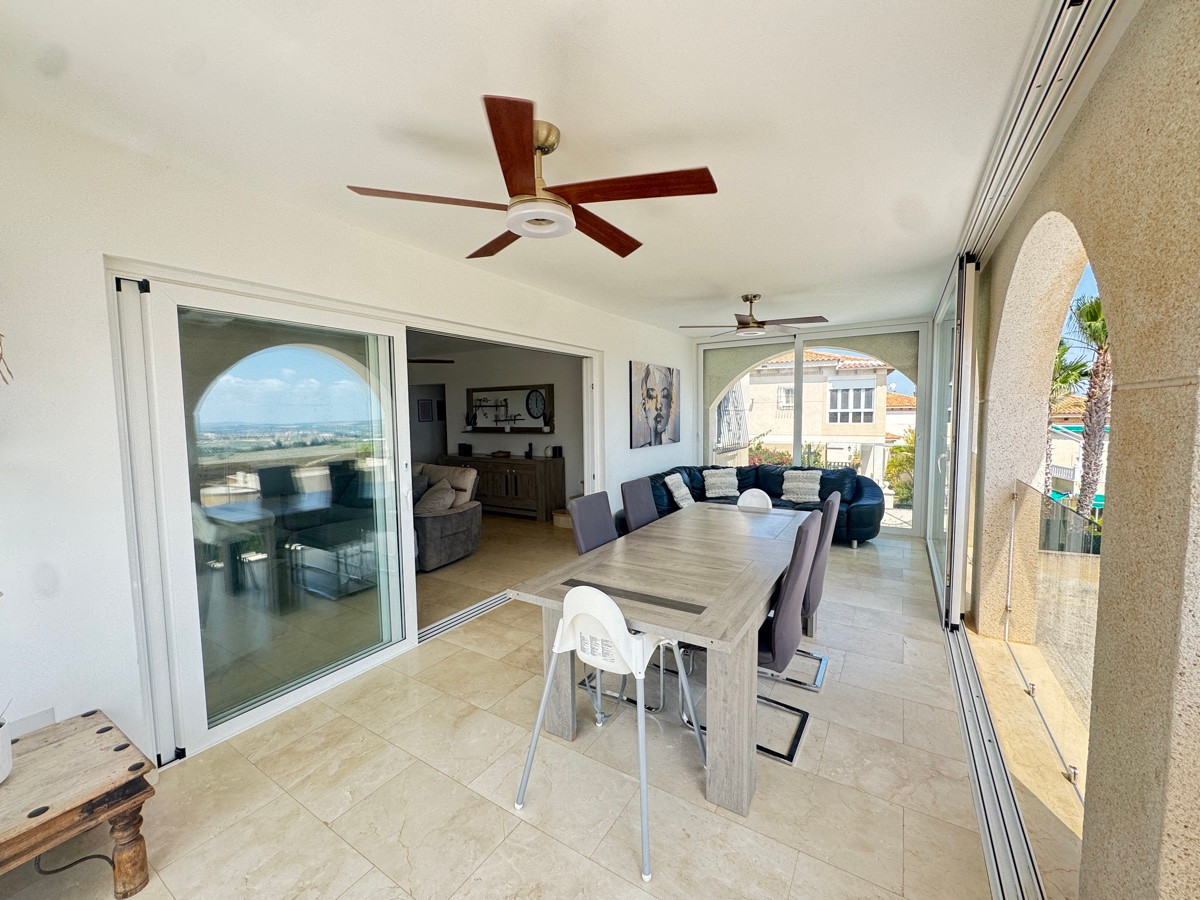 Huis te koop in San Miguel de Salinas | 5 slaapkamers H5080387