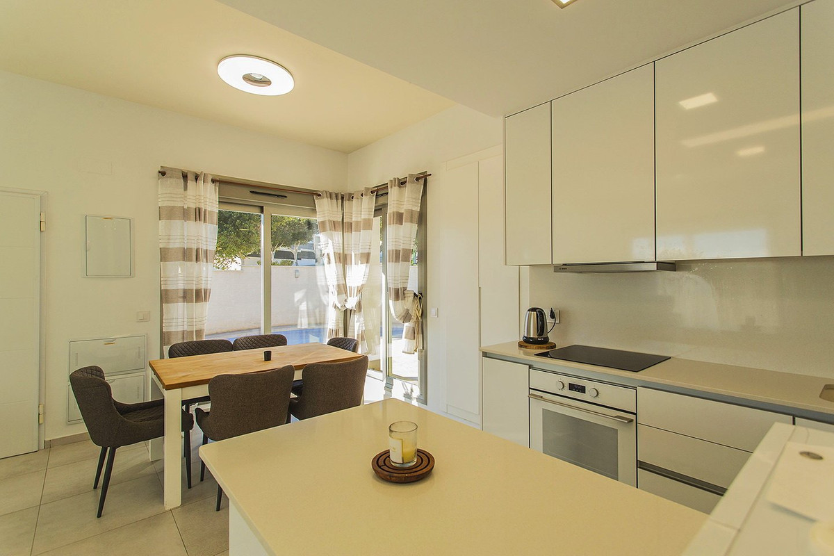 Huis te koop in San Miguel de Salinas | 3 slaapkamers H5295340