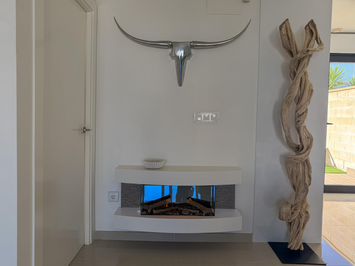 Huis te koop in San Miguel de Salinas | 4 slaapkamers H5296561