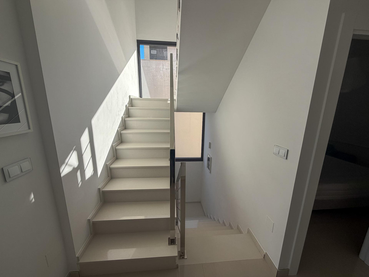 Huis te koop in San Miguel de Salinas | 4 slaapkamers H5296561