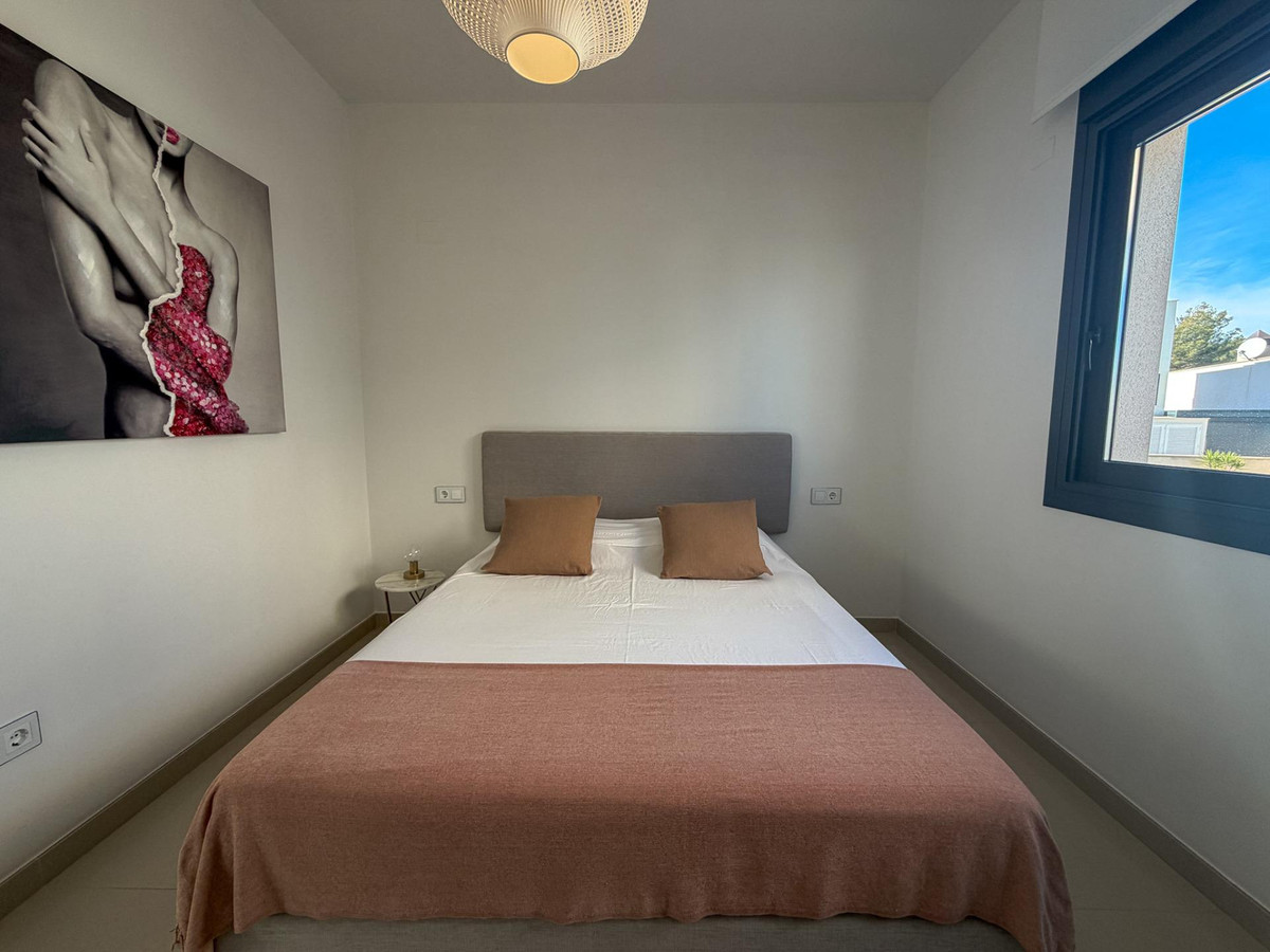 Huis te koop in San Miguel de Salinas | 4 slaapkamers H5296561