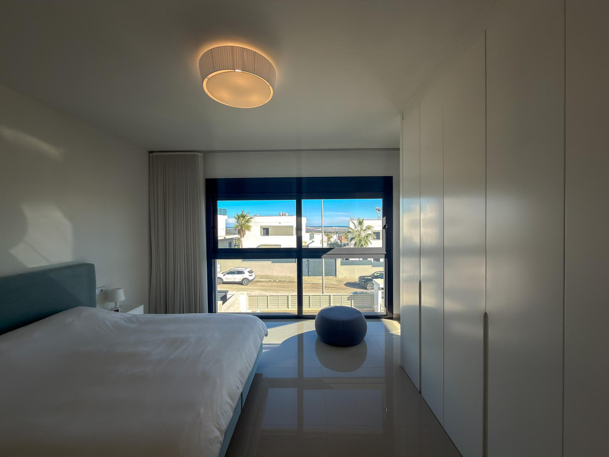 Huis te koop in San Miguel de Salinas | 4 slaapkamers H5296561