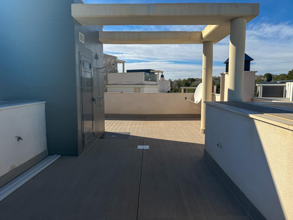 Huis te koop in San Miguel de Salinas | 4 slaapkamers H5296561