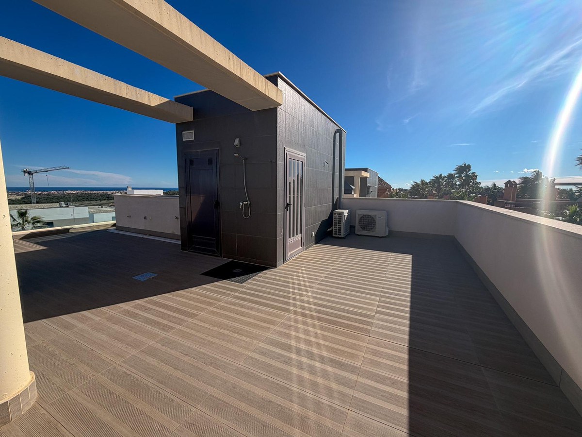 Huis te koop in San Miguel de Salinas | 4 slaapkamers H5296561