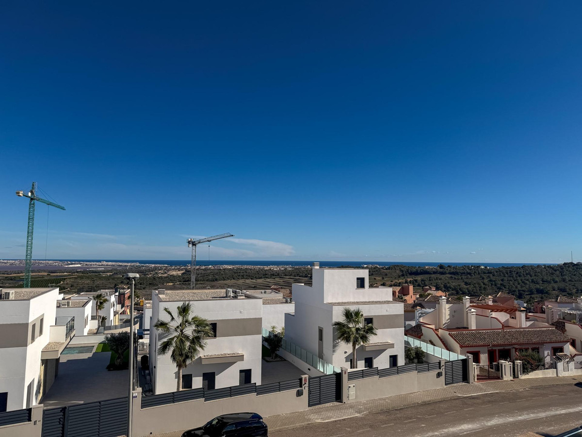 Huis te koop in San Miguel de Salinas | 4 slaapkamers H5296561