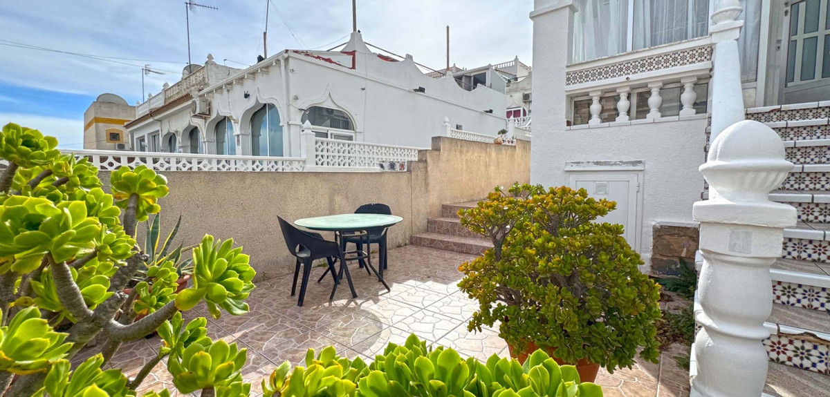 Huis te koop in San Miguel de Salinas | 2 slaapkamers H5307199