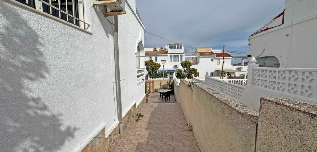 Huis te koop in San Miguel de Salinas | 2 slaapkamers H5307199
