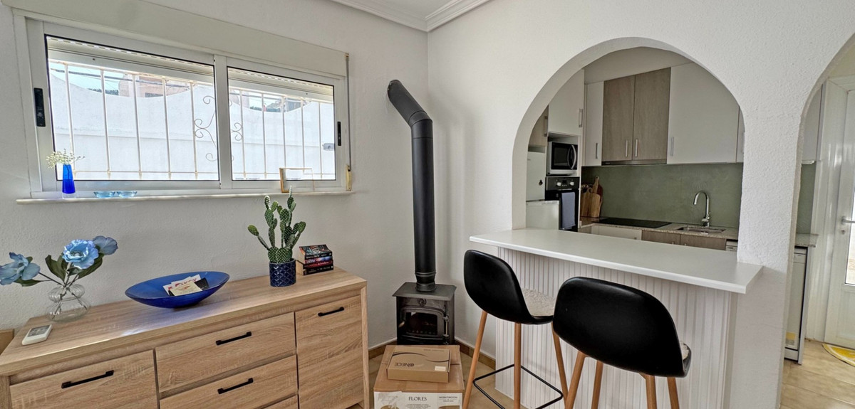 Huis te koop in San Miguel de Salinas | 2 slaapkamers H5307199