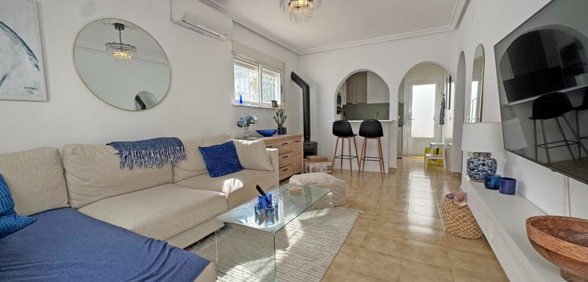 Huis te koop in San Miguel de Salinas | 2 slaapkamers H5307199