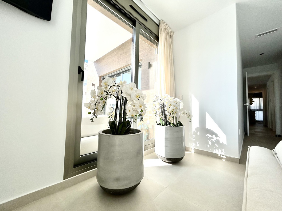 Huis te koop in San Miguel de Salinas | 4 slaapkamers H5346790