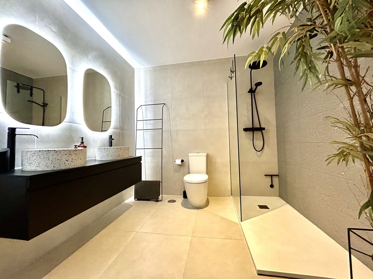 Huis te koop in San Miguel de Salinas | 4 slaapkamers H5346790