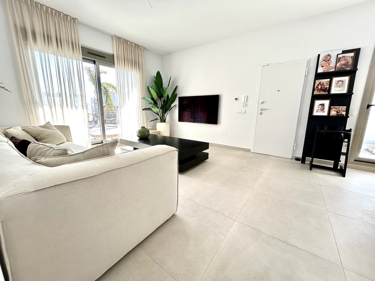 Huis te koop in San Miguel de Salinas | 4 slaapkamers H5346790