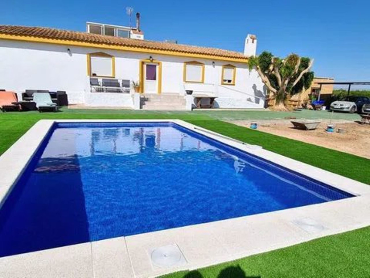 Huis te koop in San Miguel de Salinas | 6 slaapkamers H5355529