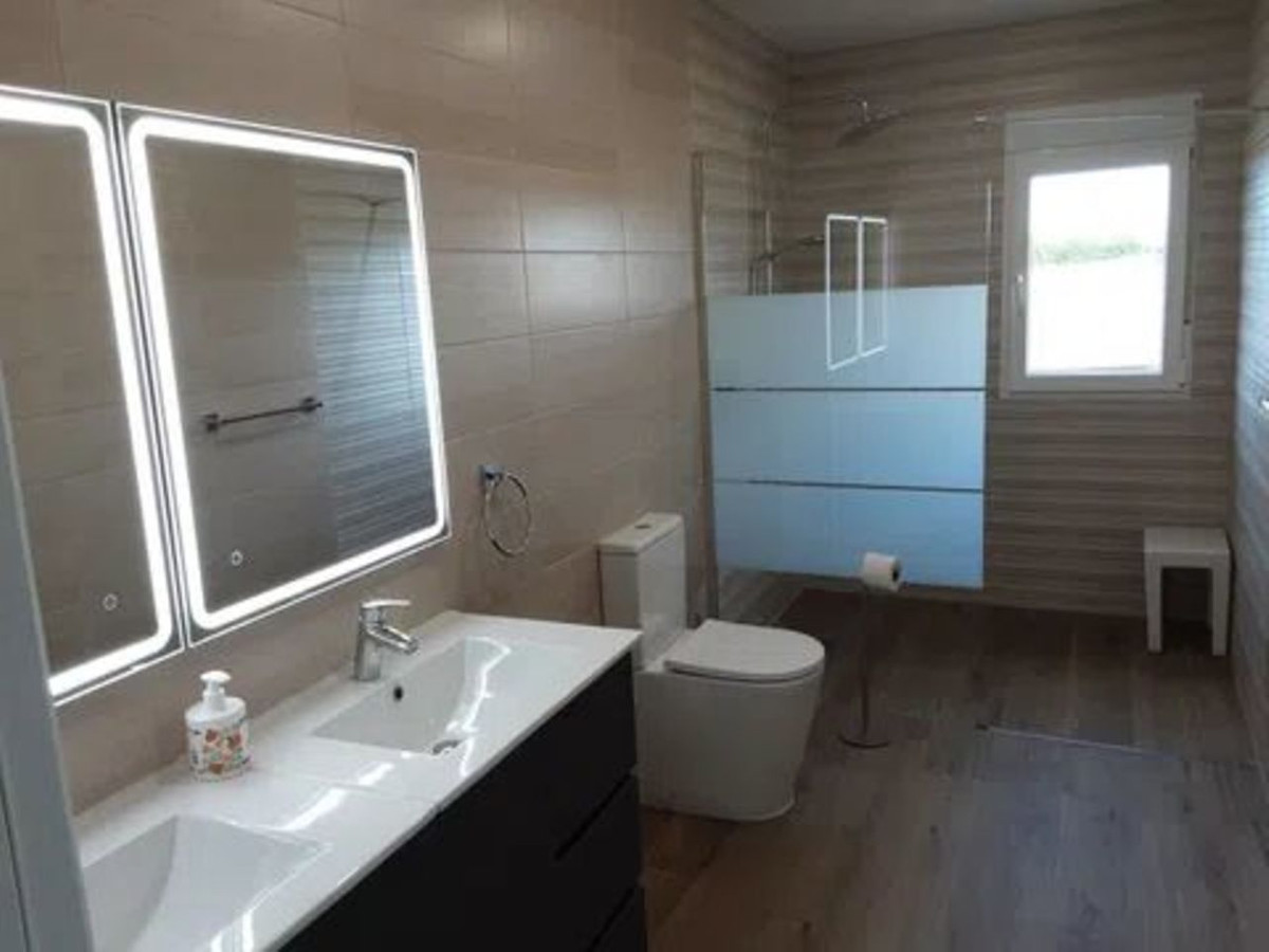 Huis te koop in San Miguel de Salinas | 6 slaapkamers H5355529